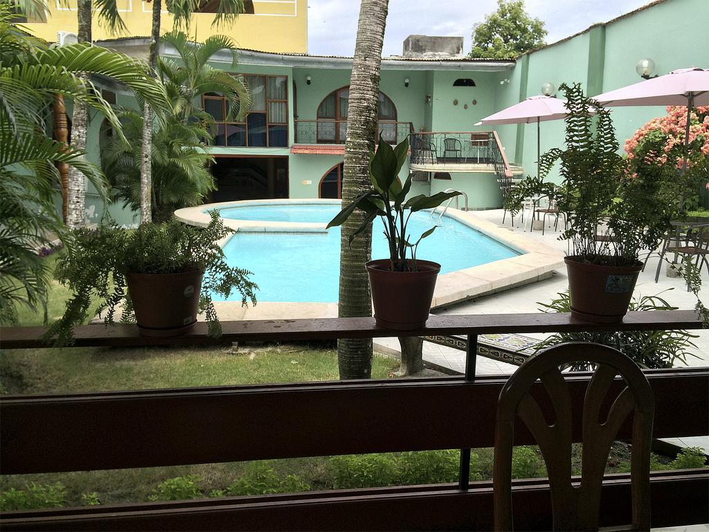 Hotel & Suites La Posada De Lobo Iquitos Luaran gambar